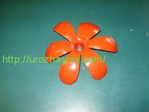 Садовые цветы из пластиковых бутылок