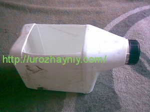 Аист из пластиковых бутылок