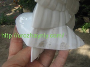 Аист из пластиковых бутылок