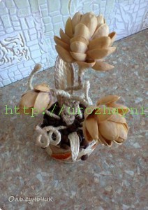 Топиарий из фисташек