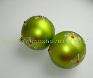 Декупаж елочного шара своими руками. Мастер-класс Елены Сухотиной